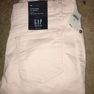 Baby pink GAP women’s shorts